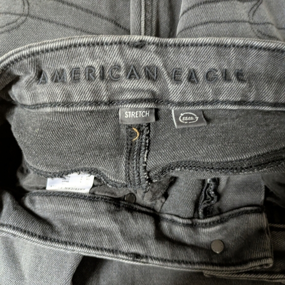 American Eagle Outfitters 360° Stretch Highrise Skinny Jeans Size 4P - Picture 5 of 8